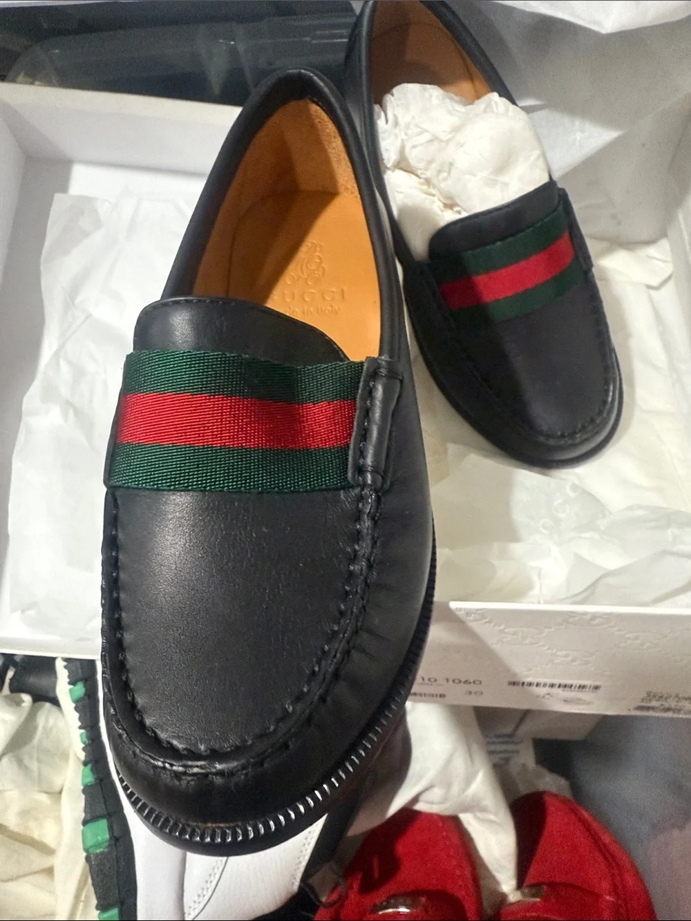 Gucci Black Leather Men’s Loafers with Red & Green Web Stripe